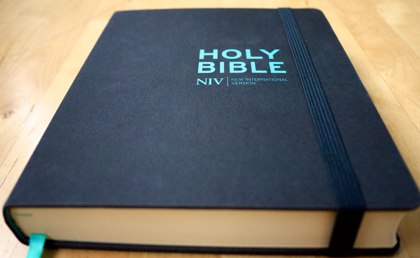 Zondervan Publishers Respond To Missing NIV Bible Verses Allegation 