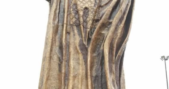 Lagos State Government Unveils 46-Feet Statue Of MKO Abiola In Ketu Lagos State Government Unveils 46-Feet Statue Of MKO Abiola In Ketu