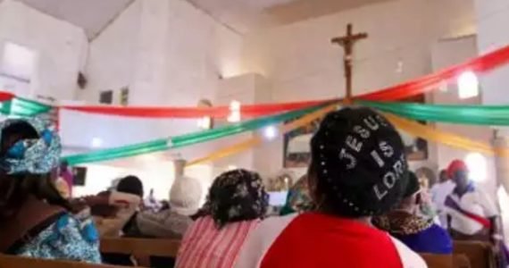 Woman Slumps, Dies During Church Service In Delta State Woman Slumps, Dies During Church Service In Delta State