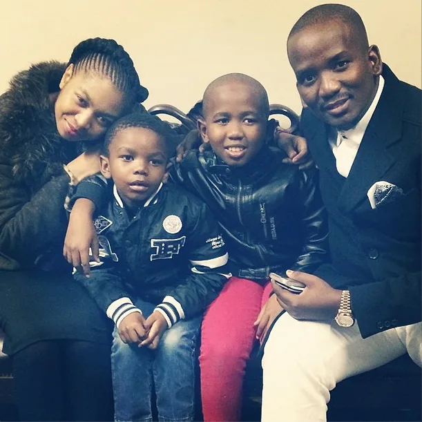 Meet The NcWanes!!! South African Gospel Singer Sfiso & Wife Ayanda Strike  A Pose With Children - SelahAfrik