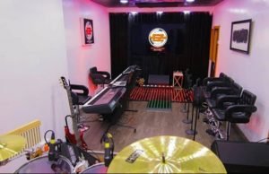 Take A Tour Of EeZee Conceptz Ultra Modern Live Recording Studio – Registration Ongoing For The Academy eezee conceptz live studio