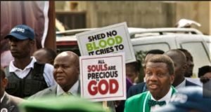 Bishop TD Jakes, Pastor Adeboye, Pastor Sam Adeyemi & More Lend Voice To EndSARS Protest end police brutality, pastor sam adeyemi,