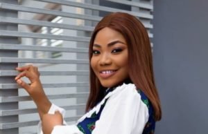 “She’s Amazing” – Nigerian Artiste Davido Hails Mercy Chinwo’s Music Davido hails Mercy Chinwo