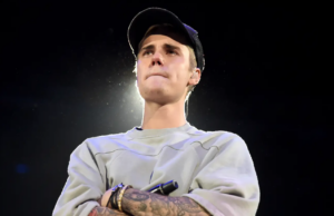 Justin Bieber Asks For Prayers As He Is Diagnosed With Facial Paralysis Justin Bieber Diagnosed With Ramsay Hunt syndrome