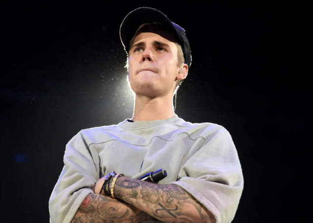 Justin Bieber Diagnosed With Ramsay Hunt syndrome