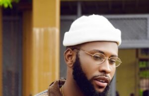 Prolific Act Limoblaze Gets Silver Plaque From YouTube For Reaching Over 100K Subscribers Limoblaze Receives YouTube Silver-plaque