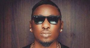 “It Is Only Jesus” – Popular Mainstream Artiste Pepenazi Takes Gospel To The Street - Pepenazi Seen Preaching The Gospel On The Streets