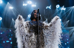 American Gospel Singer CeCe Winans Makes History At 2022 Dove Awards