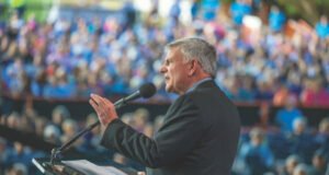 Franklin Graham’s Noi Crusade Breaks Italian Attendance Record As Thousands Accept Jesus Franklin Graham Crusade Breaks Record