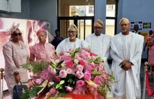 Bishop David Oyedepo, Yemi Osinbajo, Babajide Sanwo-Olu Pay Last Respect To Pastor Paul Adefarasin’s Mother At Burial Service Paul Adefarasin Mother’s Burial
