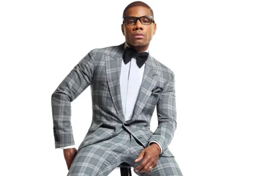 Kirk Franklin Prays For Chris Brown & Usher Ahead Of Concert Kirk Franklin Prays For Usher