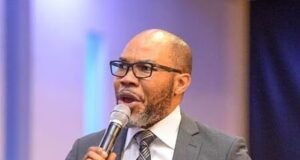House On The Rock Abuja Pastor Uche Aigbe Returns To Pulpit – Donates +N2million To Needy Church Members Uche Aigbe Donates 2million