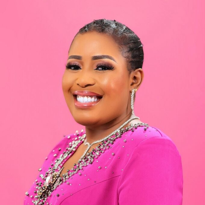 Monique, Righteousman, Yinka Davies & More Receives Honor At “City People 2023 Music Awards” Monique Receives Honorary Trophy