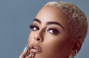 GRAMMY Nominee Bobbi Storm Sings Unto God Despite Threat Of Being Thrown Off Plane Bobbi Storm Almost Kicked Off Plane For Singing To Passengers