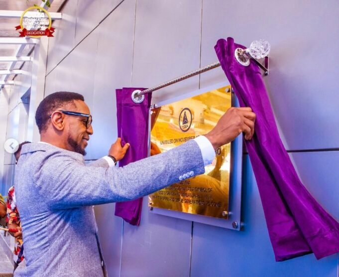 Pastor Biodun Fatoyinbo Dedicates COZA FHA Lugbe Campus New Building COZA FHA Lugbe: Biodun Fatoyinbo Dedicates New Building