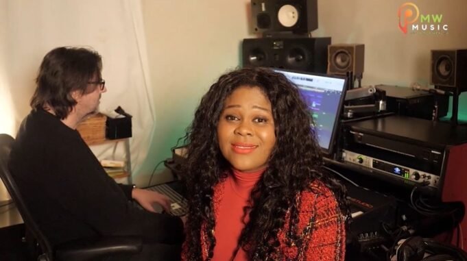 #SelahFreshVid: Petra Mor Wealth | Christmas Forever Petra Mor Wealth | Christmas Forever