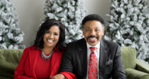American Pastor Tony Evans Weds Carla Crummie In A Private Ceremony Tony Evans & Carla Crummie