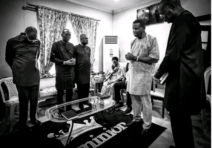 Herbert Wigwe Death: Pastor Enoch Adeboye Pays Condolence Visit To Founder Of Access Bank Family Enoch Adeboye Visit Wigwe Family