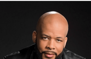 American Gospel Artiste James Fortune Gives Praises To God As Wife & Kids Survive Ghastly Motor Accident James Fortune Wife Survive Accident