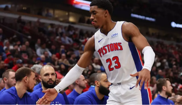 Jaden Ivey Shares The Gospel