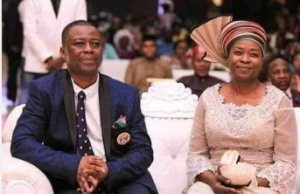 Dr Daniel Olukoya & Wife Receives Presidential Achievement Award From USA President Joe Biden Daniel Olukoya Receives Award