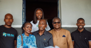 Pastor Taiwo Bolodeoku Supports 100 Vulnerable Students With Essential School Supplies