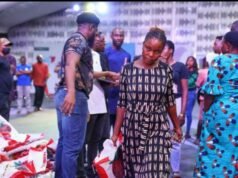 David Ogbueli Donates Christmas Gift