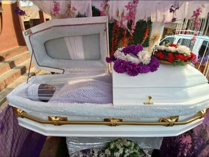 Curtain Closes As Nigerian Gospel Actor Moses Korede Are Aka “Baba Gbenro” In Abattoir Movie Is Laid To Rest Moses Korede Laid To Rest