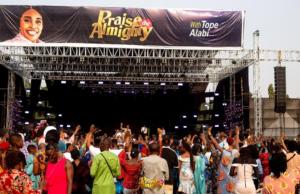 PHOTOS: See Wholesome Moment From Tope Alabl’s “Praise The Almighty” Concert Praise The Almighty Concert