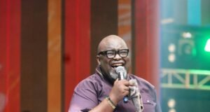 Family Pay Last Tribute As Gospel Singer Big Bolaji Is Laid To Rest In Ibadan Big Bolaji Is Laid To Rest