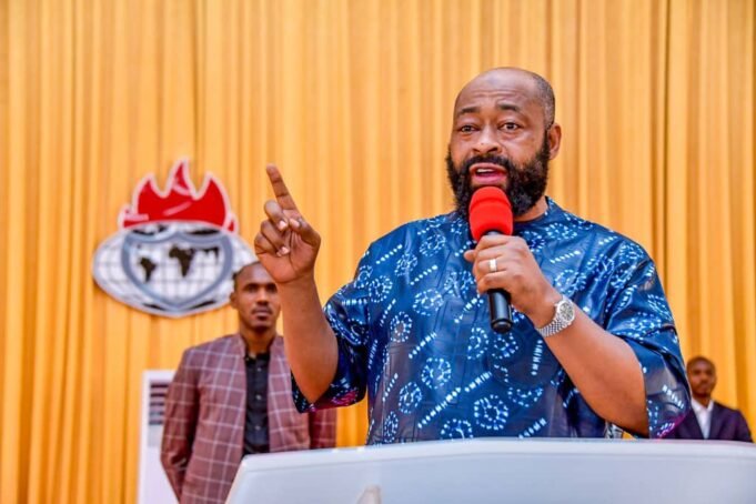 Governor Umaru Bago Of Niger State Attends Living Faith Church & Donates 50m Naira Umaru Bago Attends Living Faith
