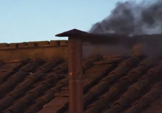 Black Smoke Emerges As New Pope Is Yet To Be Appointed New Pope Yet To Be Elected