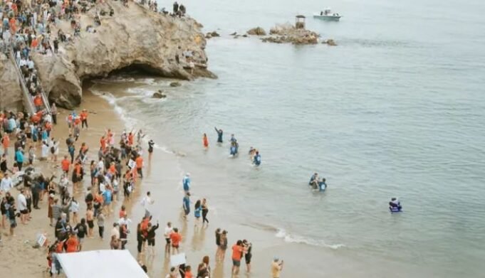 Glory To Jesus As 7,751 People Gets Baptized At An Event In Southern California Thousands Gets Baptized At Event