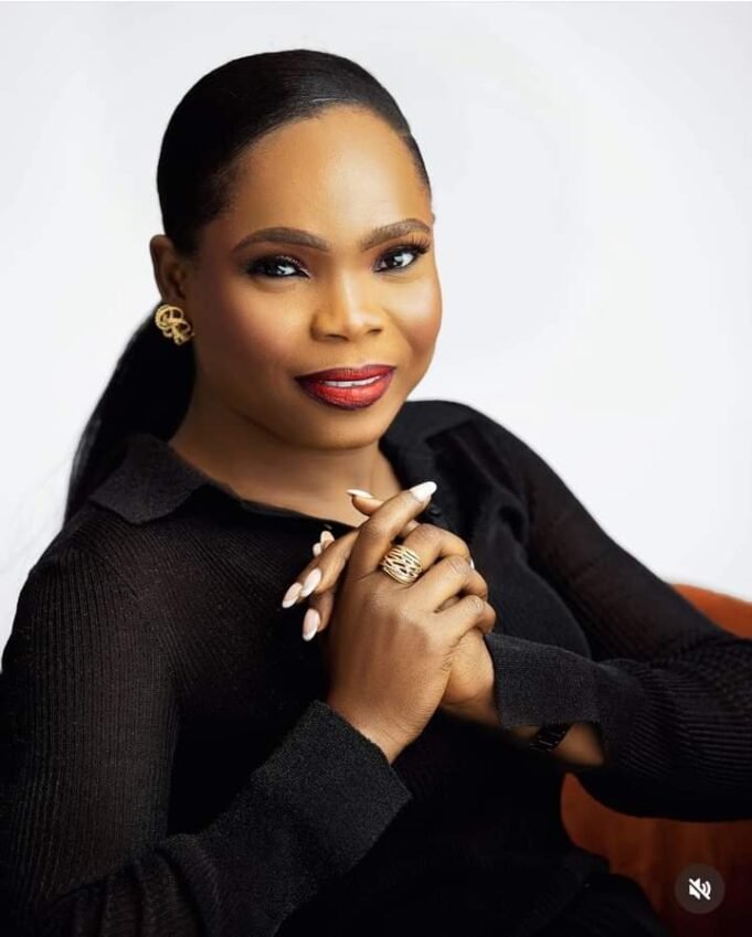 “Our Help Is Not Coming From America, Nigerians Must Rise & Pray” – Victoria Orenze Victoria Orenze Tells Nigerians To Pray