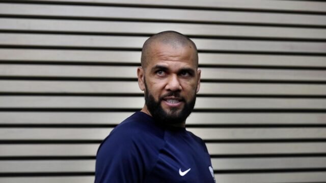 Dani Alves Dani Alves Becomes Pastor