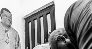 Governor Umo Eno Pays Condolence Visit To Rev. Uma Ukpai’s Family Umo Eno Pays Condolence Visit