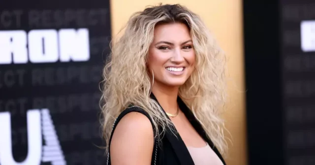 Tori Kelly Tori Kelly Welcomes First Child