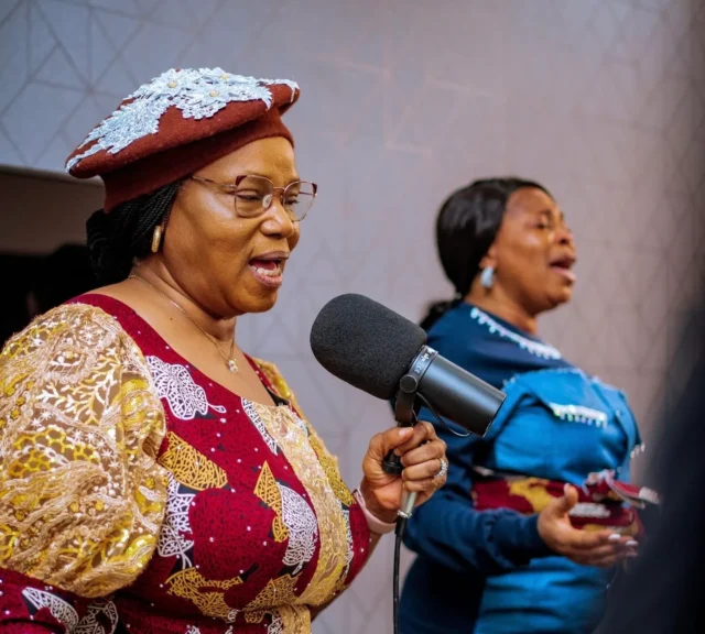 Tope Alabi Mourns Toun Soetan