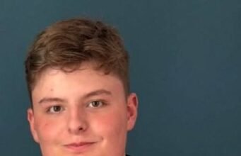 Violence Erupts As 17-Year-Old Christian Activist, Young Bob Assaulted During Public Debate In Manchester Christian Activist Young Bob Assaulted